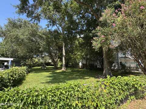 311 Ballentine Street, Bay Saint Louis, MS 39520