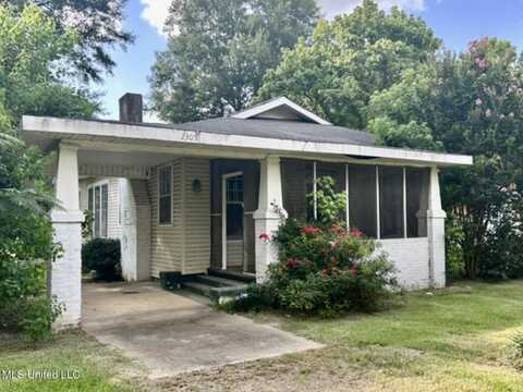 2305 Grenada Boulevard, Greenwood, MS 38930