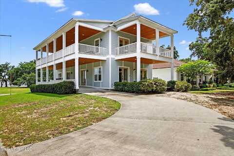 631 2nd Street, Gulfport, MS 39501