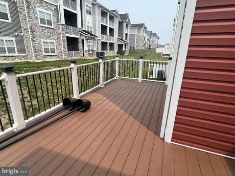 123 CHARTERHOUSE STREET, FALLING WATERS, WV 25419