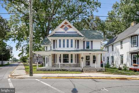 110 E 6TH STREET, LAUREL, DE 19956