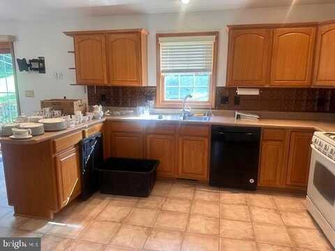 116 ESTATE DRIVE, DUNCANSVILLE, PA 16635