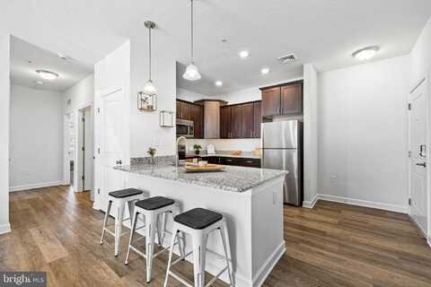 1004 ADMIRAL LANE, HANOVER, PA 17331