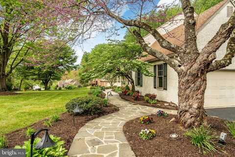 223 CHESHIRE CIRCLE, WEST CHESTER, PA 19380