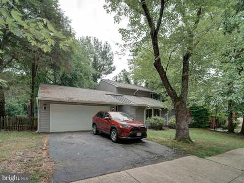 8610 MONMOUTH DRIVE, UPPER MARLBORO, MD 20772