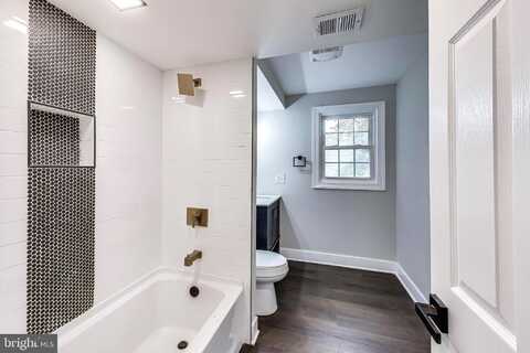 2645 PINEWOOD DRIVE, WALDORF, MD 20601