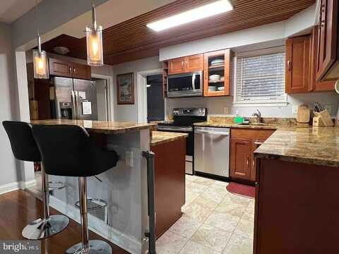 4903 N BARNABY LANE, TEMPLE HILLS, MD 20748