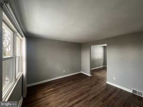 9216-18 FLORIDA AVE, PENN HILLS, PA 15235