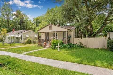 2735 Constitution Avenue, North Charleston, SC 29405