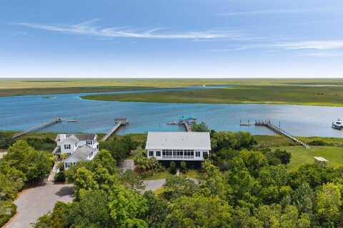 315 Lofton Court, Mc Clellanville, SC 29458