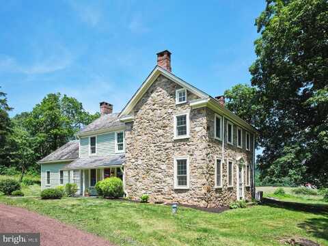 2529 GALLOWS HILL ROAD, KINTNERSVILLE, PA 18930