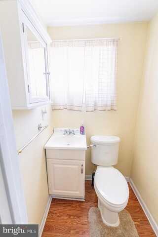 10 EMELINE AVENUE, HAMILTON, NJ 08610