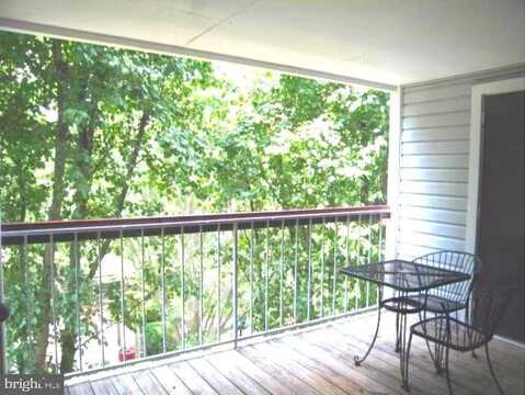 9902 BOYSENBERRY WAY, MONTGOMERY VILLAGE, MD 20886