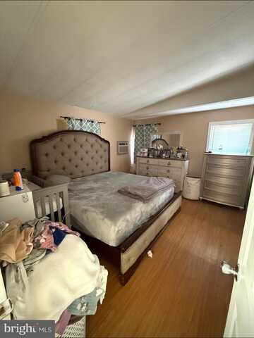 7300 HANSBURY DRIVE, MORRISVILLE, PA 19067