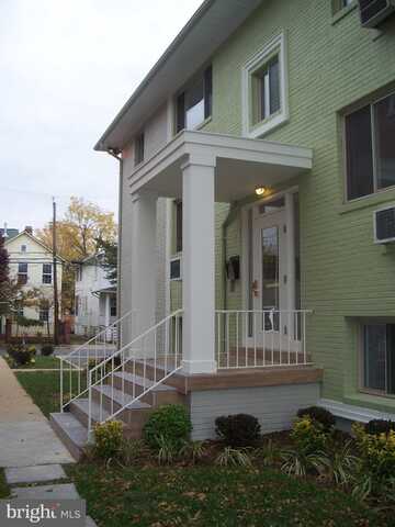 206 E WINDSOR AVENUE, ALEXANDRIA, VA 22301