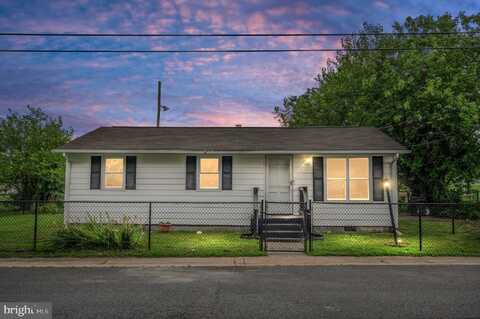 310 FRANKLIN STREET, COLONIAL BEACH, VA 22443