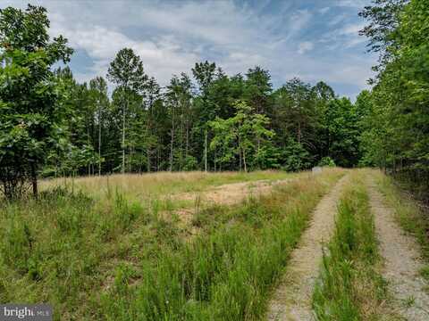 609 RUPPENTHAL, BERKELEY SPRINGS, WV 25411