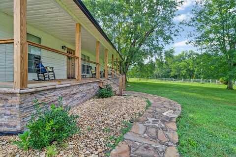 1754 Glenobey Rd, Jamestown, TN 38556