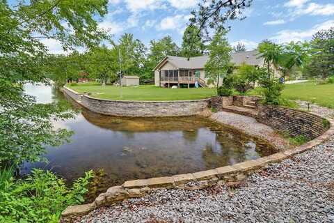 9435 Cherokee Tr, CROSSVILLE, TN 38572