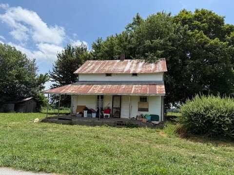 2798 Smoot Rd., Morrison, TN 37357