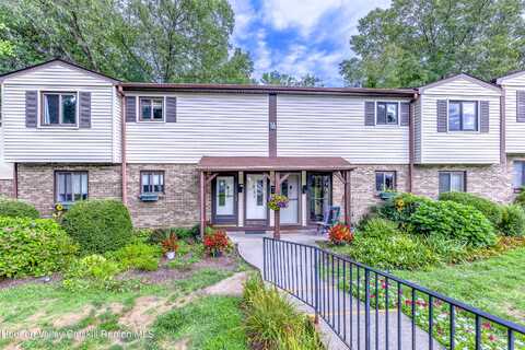 296 Village Court Court, Kingston, NY 12401
