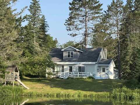 6288 N Helen Lake, Ishpeming, MI 49849