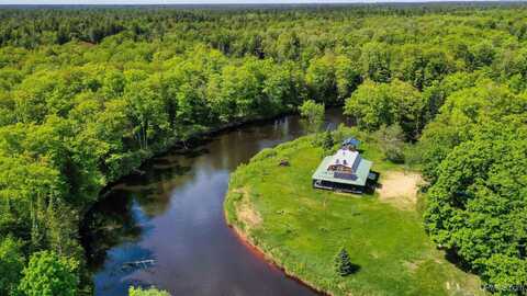 4403 N River, Gulliver, MI 49840
