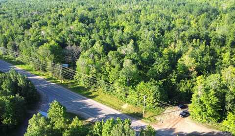 on Alder Cr, Marquette, MI 49855
