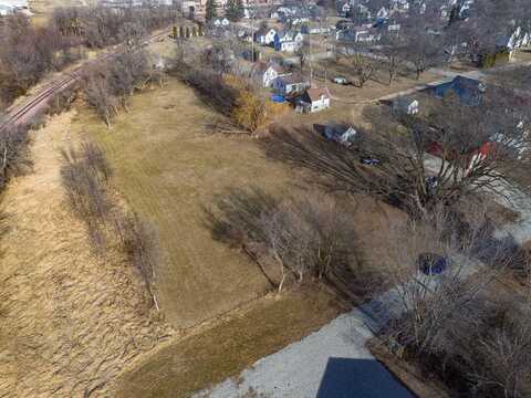 307 3rd Avenue, Ackley, IA 50601