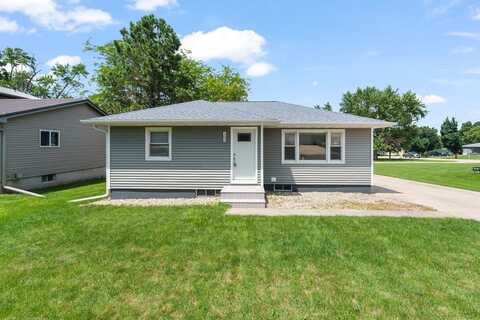 105 W williams Street, Dunkerton, IA 50626