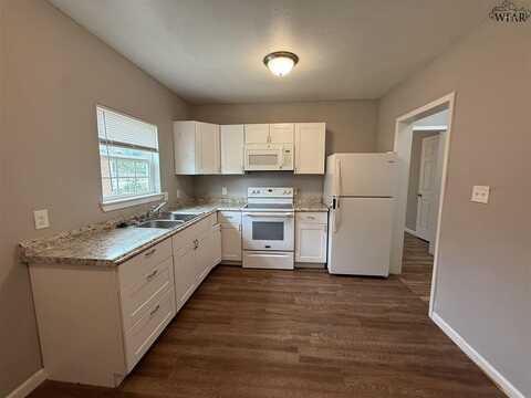 1102 BLUFF STREET, Wichita Falls, TX 76301