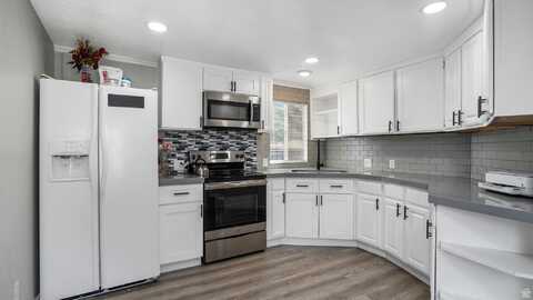 935 E 3000 N, Layton, UT 84040