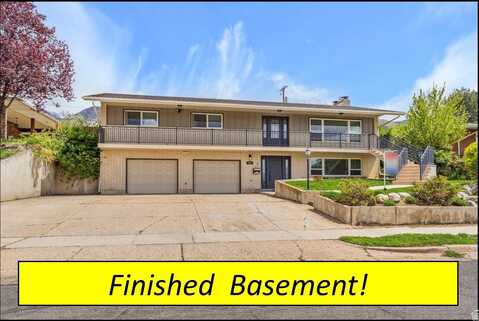 952 N KINGSWOOD, Kaysville, UT 84037