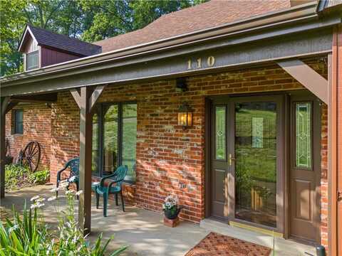 110 Tanglewood Dr, Peters Township, PA 15317