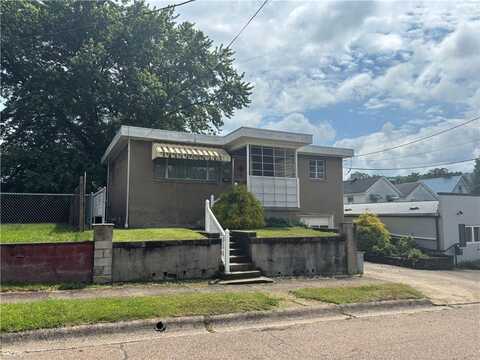 202 Hoeveler Street, Springdale, PA 15144