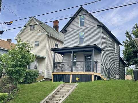 650 Broad St, Washington, PA 15301
