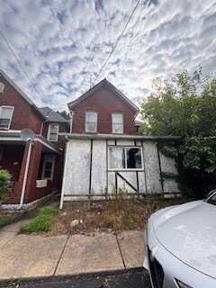 104 Seward St, Duquesne, PA 15110
