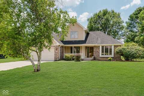 93 Park Forest Drive N, Whiteland, IN 46184