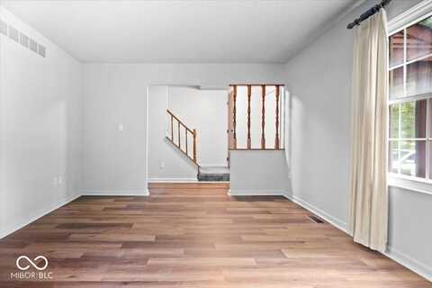 315 Heritage Court, Fishers, IN 46038
