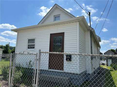 728 7th St, New Kensington, PA 15068