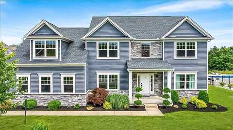 1019 Autumn Woods Dr, Crescent, PA 15108