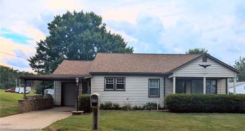 373 Pittsburgh St, Derry, PA 15671