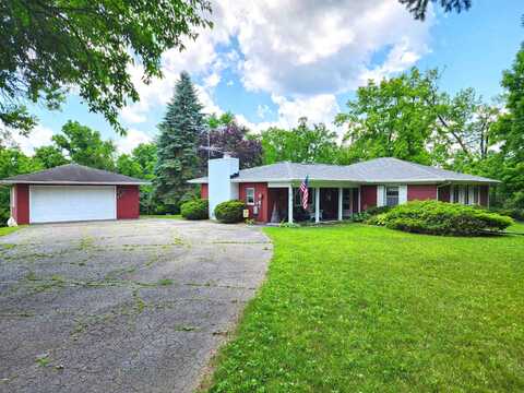 851 E County Line Road, Springfield, OH 45502