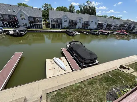 7926 Anne Bonney Ct., Russells Point, OH 43348