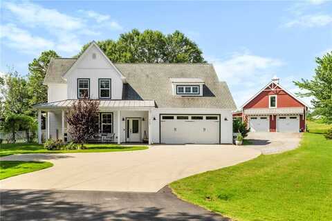 4588 N Highway 14, Greer, SC 29651