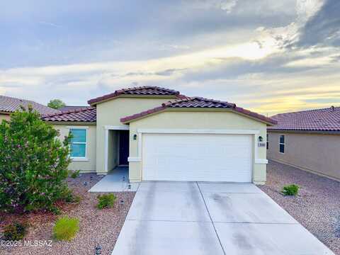 386 Redwood Loop, Benson, AZ 85602