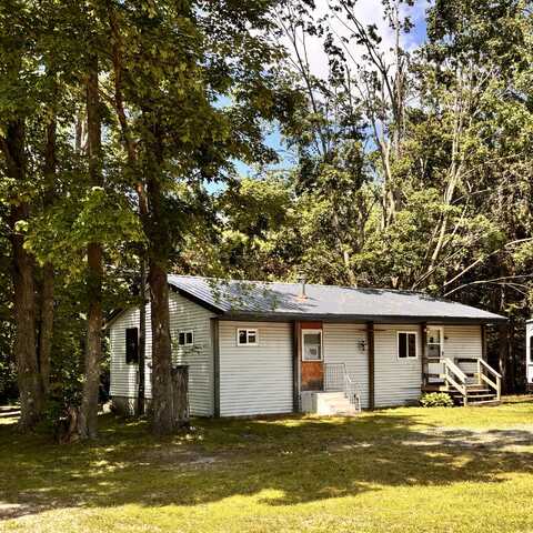 10279 N Sherman Road, Frederic, MI 49733