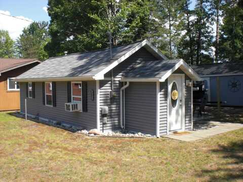 1604 E Houghton Lake Drive, Houghton Lake, MI 48629