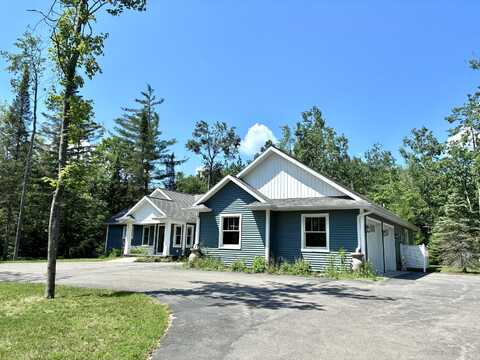1300 Trowbridge Drive, Alpena, MI 49707
