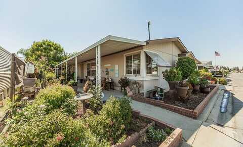 1701 Dinuba Avenue, Selma, CA 93662